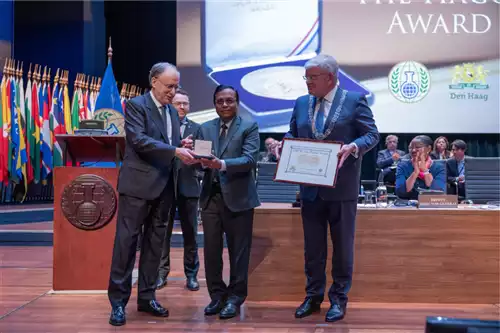 Image caption: Mr D Sothi Selvam, Director General, ICC receives the 2024 OPCW-The Hague Award from Ambassador Fernando Arias, the Director General of OPCW and Mr Jan van Zanen, the Mayor of The Hague.